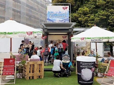 Leider steht für dieses Bild noch keine Beschreibung zur verfügung.